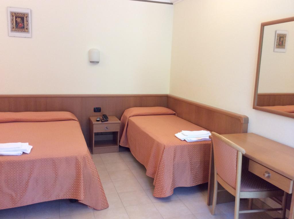 Hotel Il Saraceno Volastra Pokoj fotografie